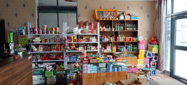 浪卡子羊卓雍湖家庭招待所图片