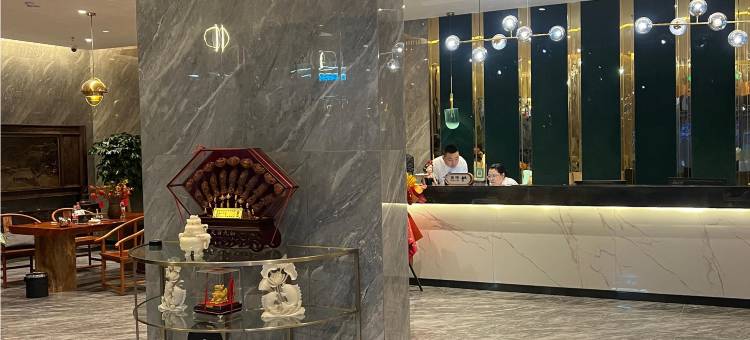 白玉兰酒店(滕州火车站店)图片