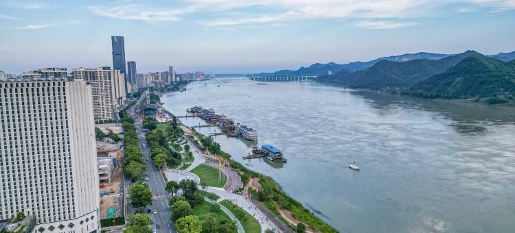 丽橙酒店·智(宜昌三峡游客中心滨江万达店)图片
