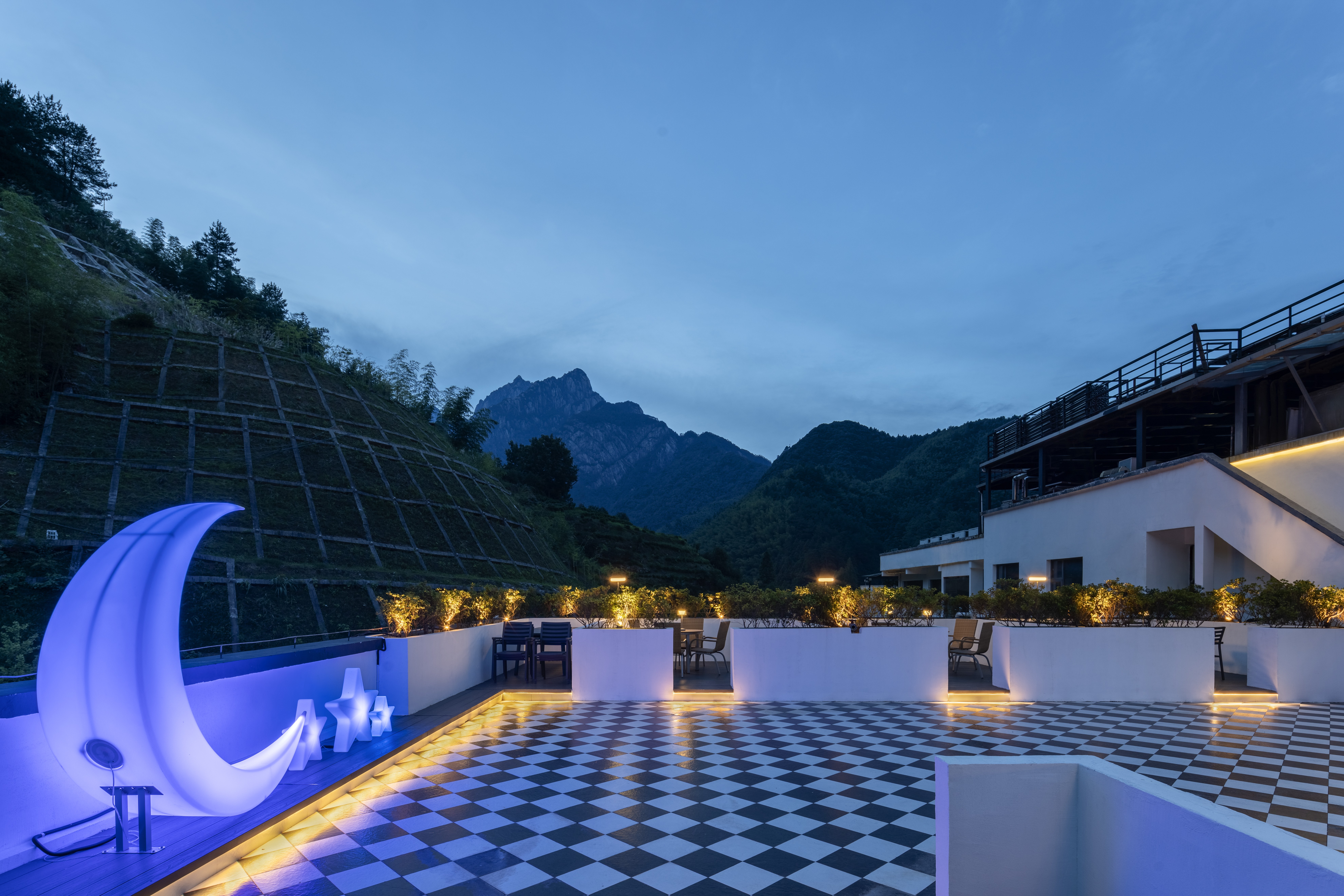 Huangshan Lotus Hot Spring Hotel Over view
