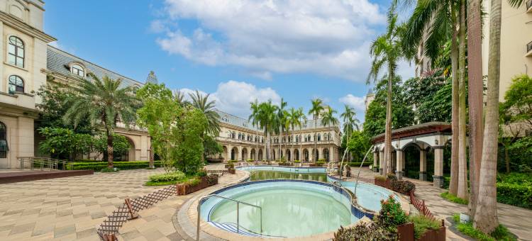 优年生活公寓(南宁江湾路灵龟山公园店)图片