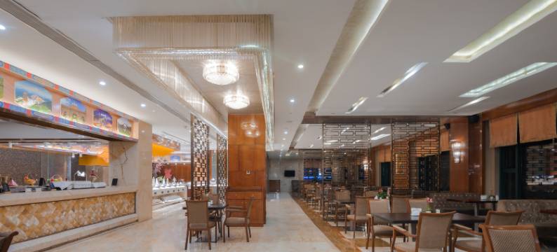 明发新河湾酒店(南京南站明发广场地铁站店)图片