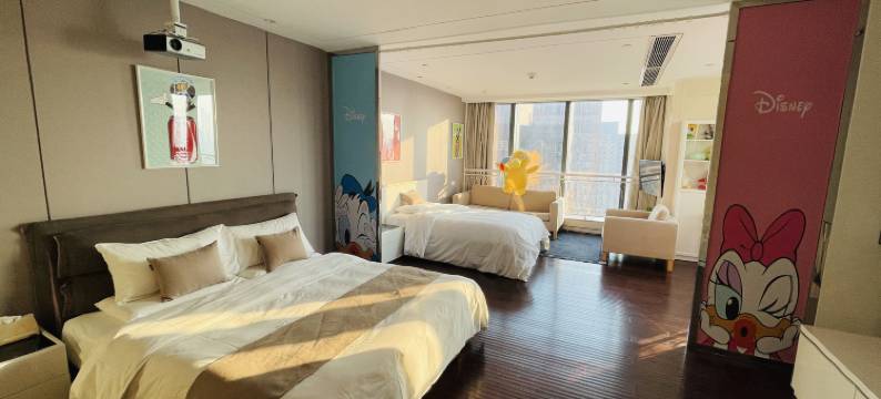 静谧时光影视民宿(南京新街口苏宁雅悦店)图片