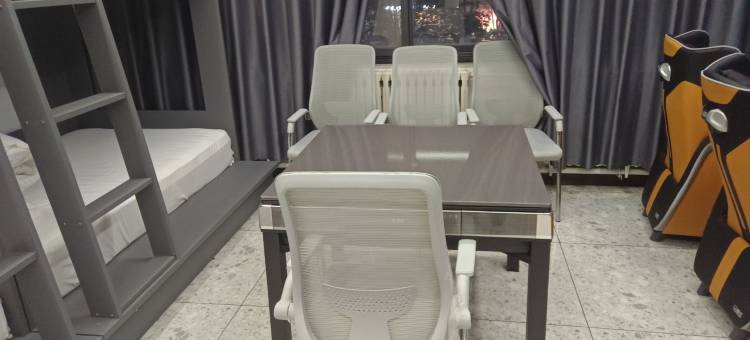 汝阳日月明电竞酒店图片