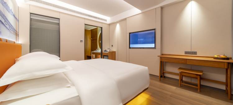 百荷国际酒店(潍坊富华会展中心谷德广场店)图片