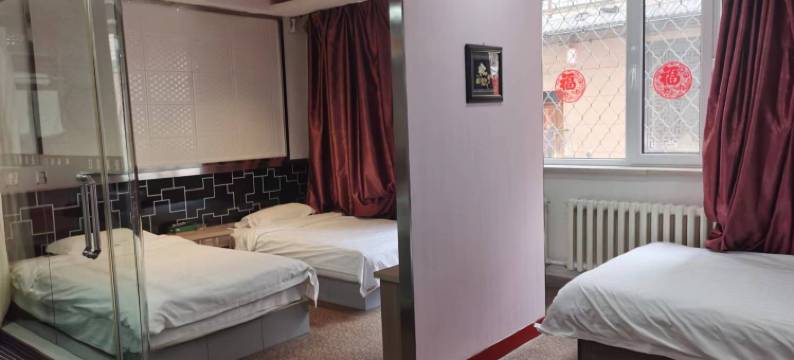 鹤岗亚泰假日快捷宾馆图片