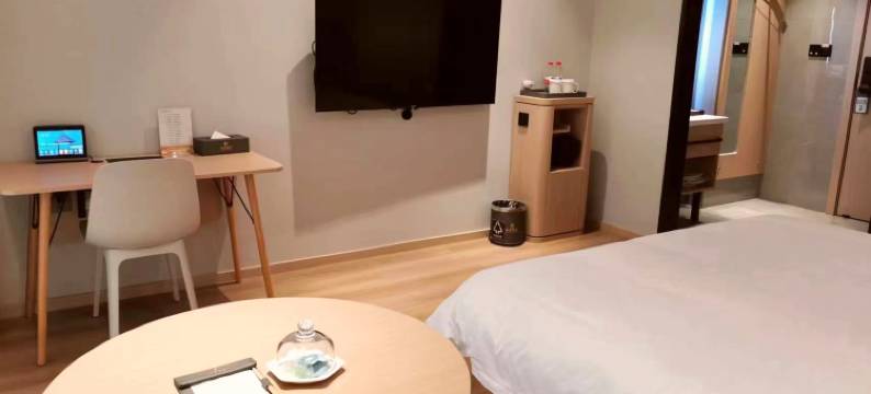 华派酒店(隆鑫中央大街店)图片