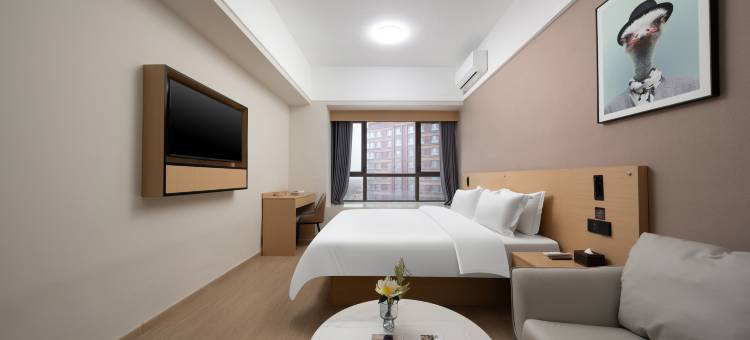 云玺酒店(东阿鲁商城市广场汽车站店)图片