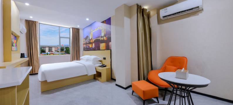 云尚酒店(宜春高安市瑞阳大道鹏泰百货店)图片