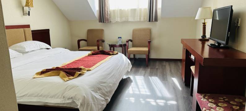 喀纳斯凯源假日酒店图片