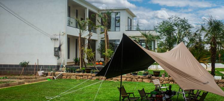 丽江小石驿民宿(三义国际机场店)图片