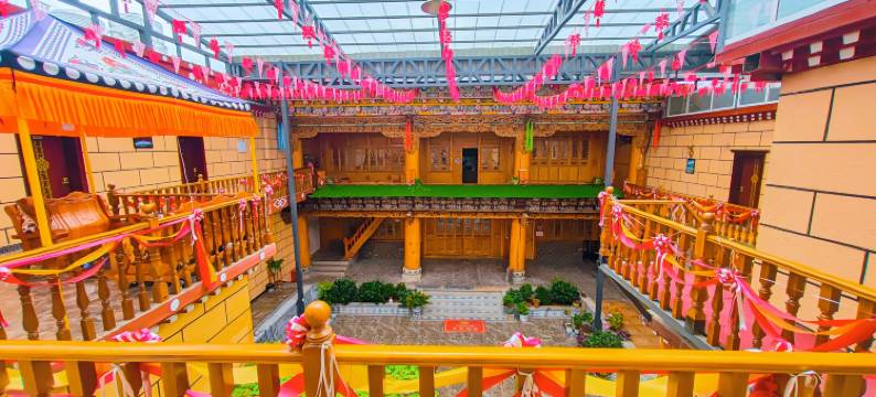 香格里拉德吉宗康民宿(纳帕海店)图片