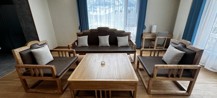 久治玉宫酒店图片