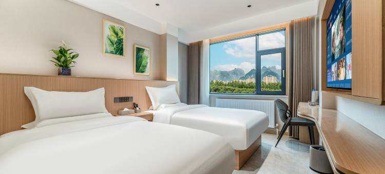 云起山下酒店(华山北站华岳大道店)图片