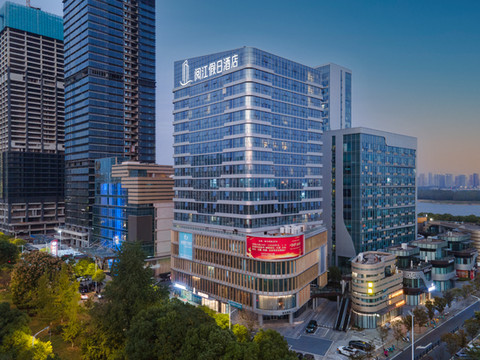 阅江假日酒店(南昌珠江路地铁站省博物馆店)