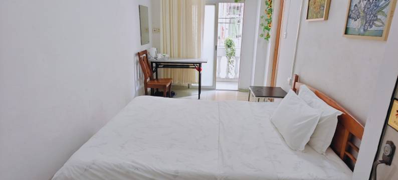 爱在·鸿运旅馆(元芬地铁站店)图片