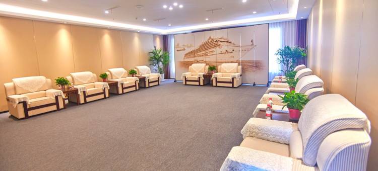 青岛港湾君和酒店(港湾学院海军公园店)图片