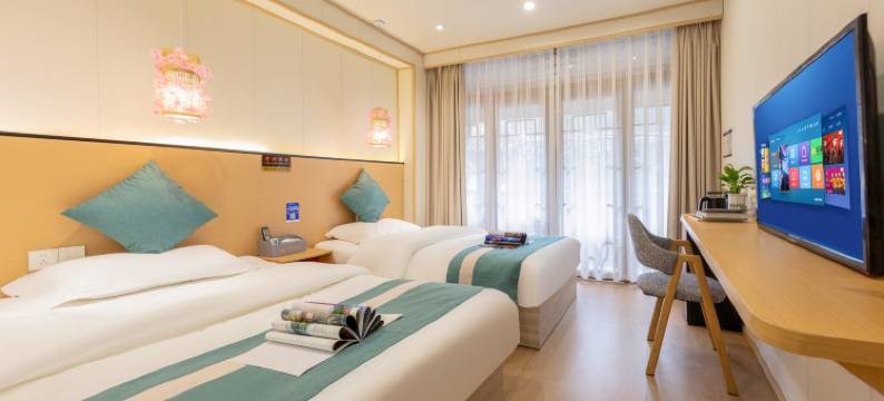 云居精选江景民宿(凤凰古城店)图片