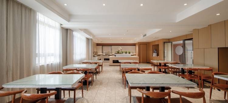 柏纳酒店(灌云县政府店)图片