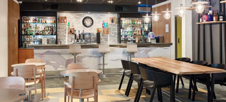 赛尔吉港B&B住宿加早餐酒店(近ESSEC停车场)(B&B Hotel Cergy Port 4 étoiles)图片