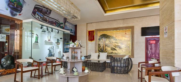 Urba柏纳酒店(格尔木站昆仑公园店)图片