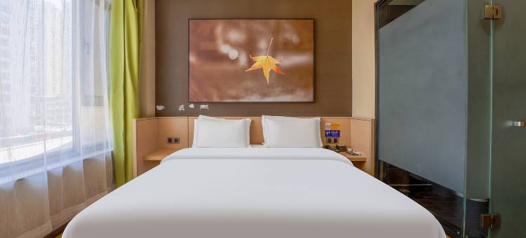 IU酒店(太原长风西街万象城店)图片