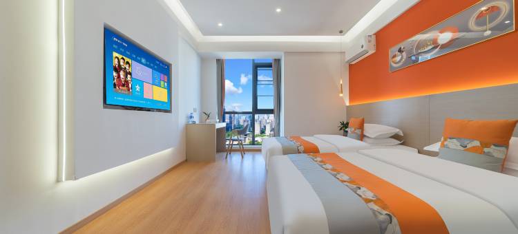 锦瑟年华酒店(龙湖东安天街店)图片