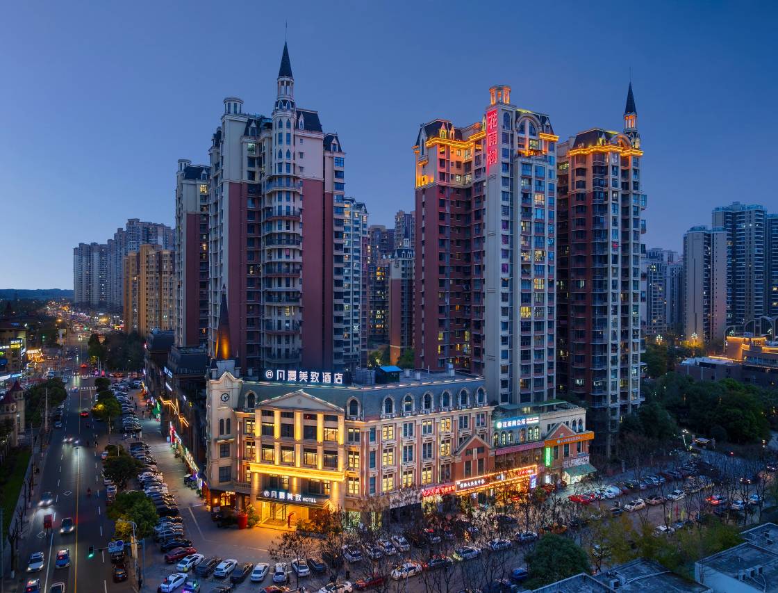 hotel overview picture