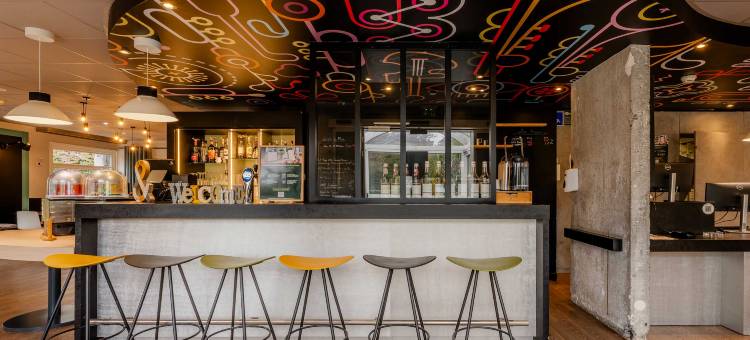 民宿酒店里尔维尔讷夫达斯克大球场(B&B HOTEL Lille Villeneuve d'Ascq Grand Stade)图片