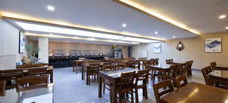 鑫海湾酒店(赤峰高铁站万达广场店)图片