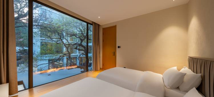 唤野山居(崂山风景区仰口沙滩店)图片