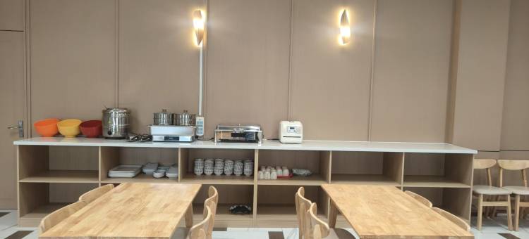 白玉兰酒店(内蒙古民族大学店)图片