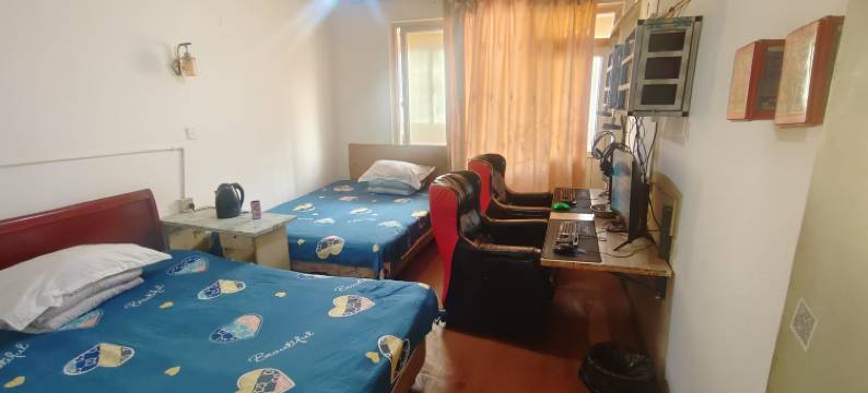 玉山电脑电竞房图片