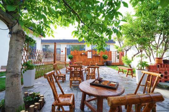 特克斯云夏民宿 (特克斯八卦城店)