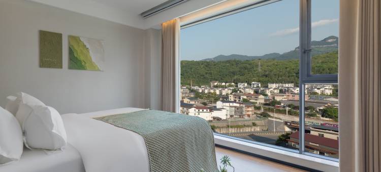 夏朵•全屋智能城市民宿(天门山索道店)图片