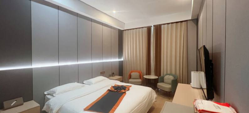 茫崖星际品质酒店(冷湖镇店)图片