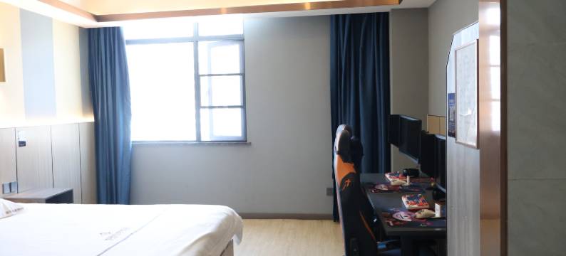 佰宿电竞酒店(武汉洪山万科广场店)图片