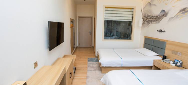 双龙酒店(大理州宾川汽车客运站店)图片