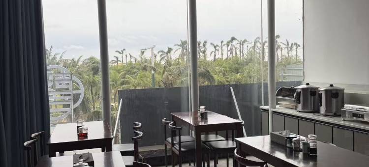 馨越雅致酒店(湛江渔港公园观海长廊店)图片