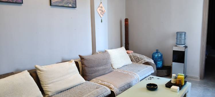 雪中民宿(广厦花园店)图片