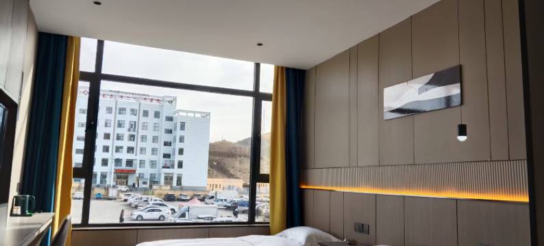 悦尚商务宾馆图片