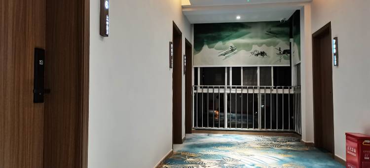 桐柏山水精品民宿(汽车站店)图片