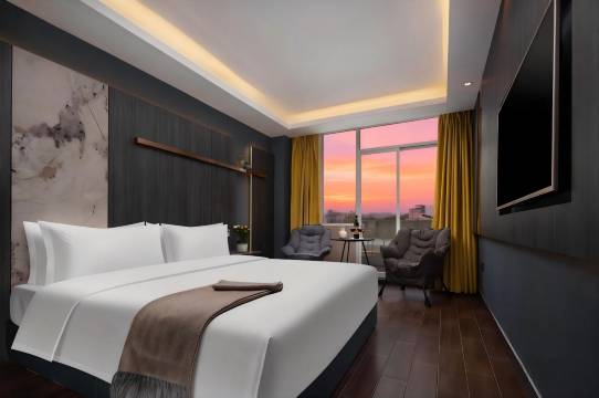 智迎酒店(长沙五一广场店)