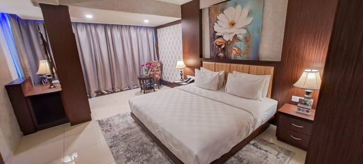 蓝宝石天空酒店及会议(Sapphire Sky Hotel & Conference)图片