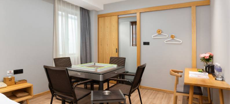 美美·素酒店(岳阳南湖广场店)图片