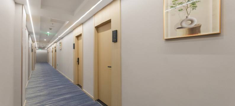 艺选酒店(上海水产西路顾村公园店)图片