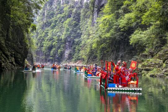 锦鲤山崖舍·悬崖民宿图片