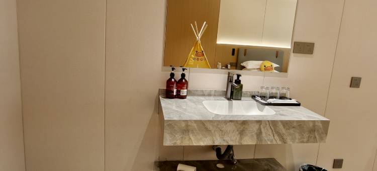 库尔勒明悦皇冠酒店(火车站店)图片