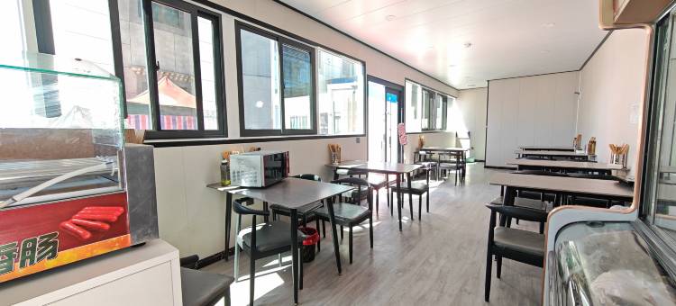 轻奢观景民宿(冈仁波齐风景区店)图片