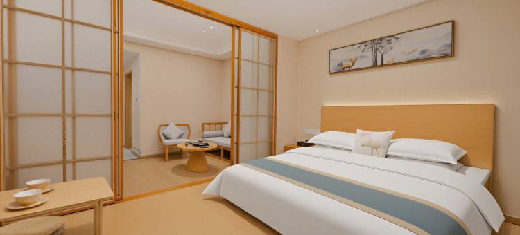 蓝城湖畔酒店(白马湖水街店)图片